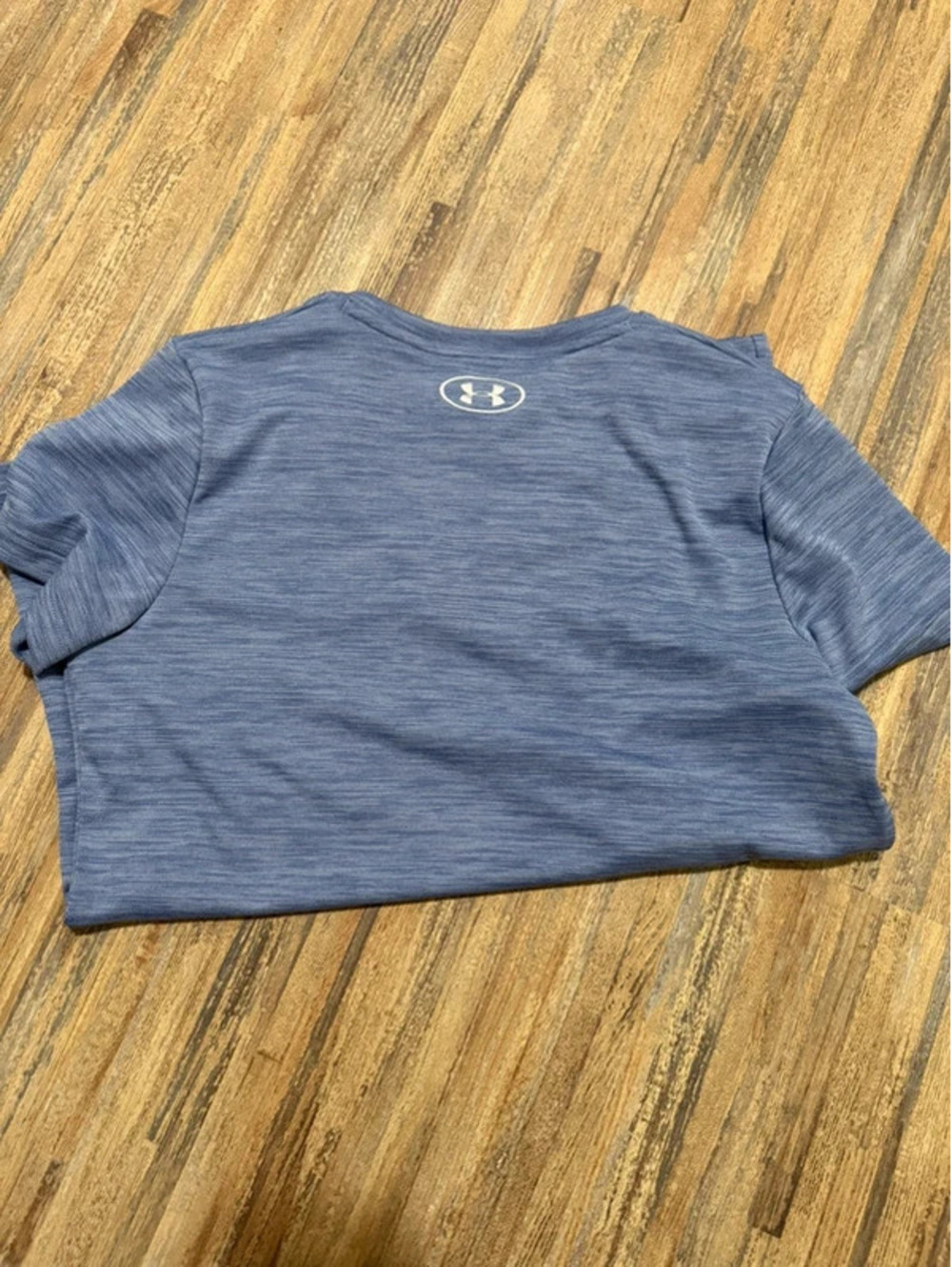 Under armour dri fit short sleeves size small - Picture 3 of 3